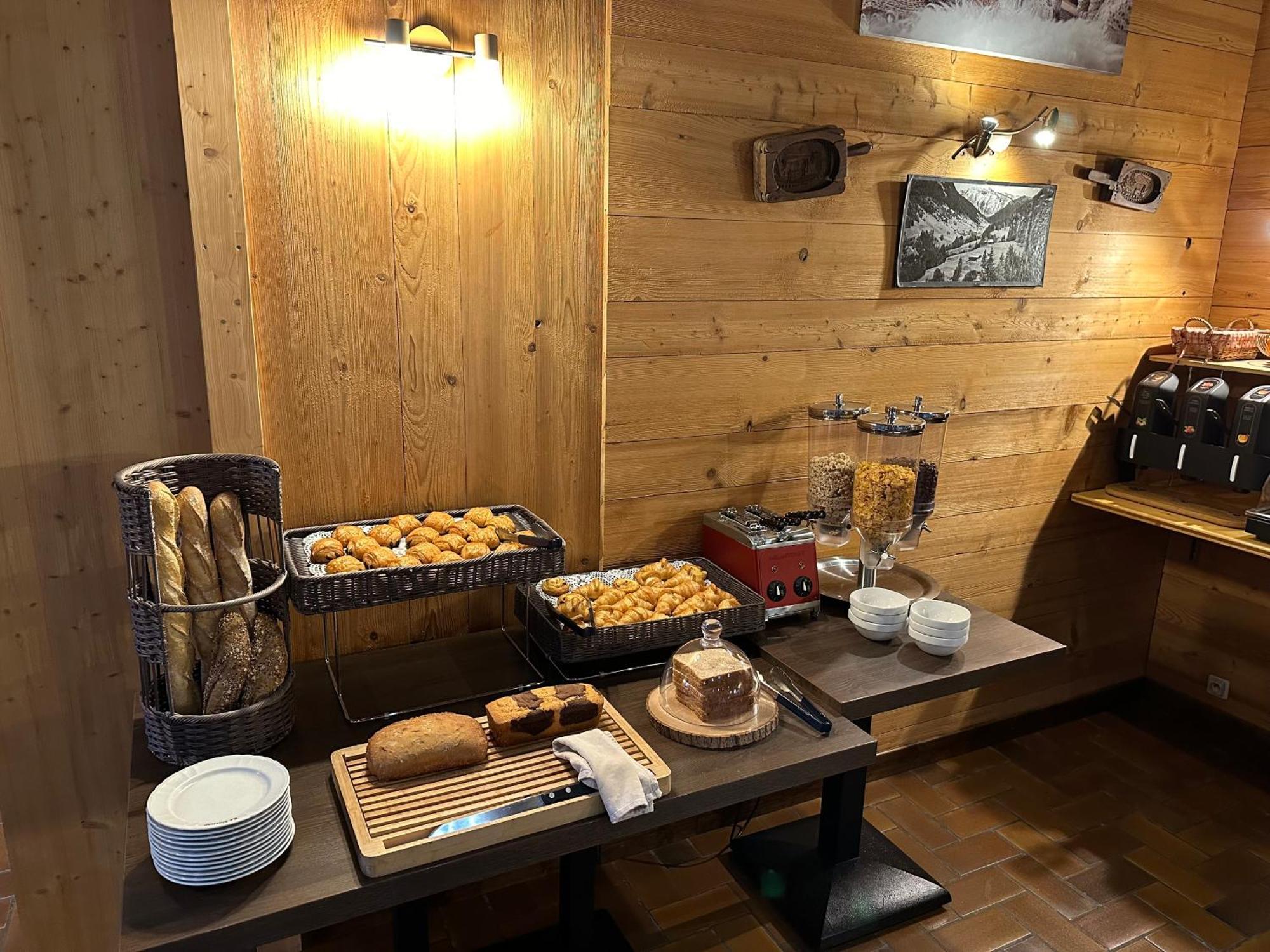 Hotel Le Soly Morzine Exterior foto